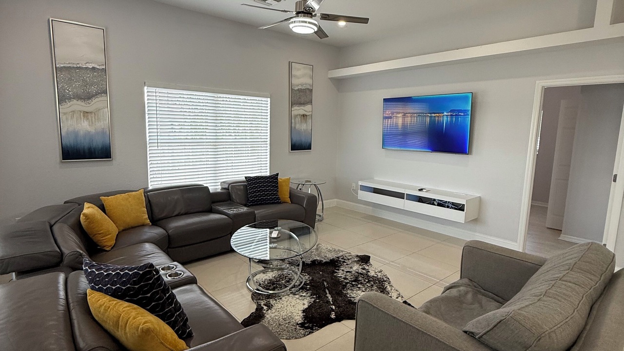 Photo of Livingroom in Harris
