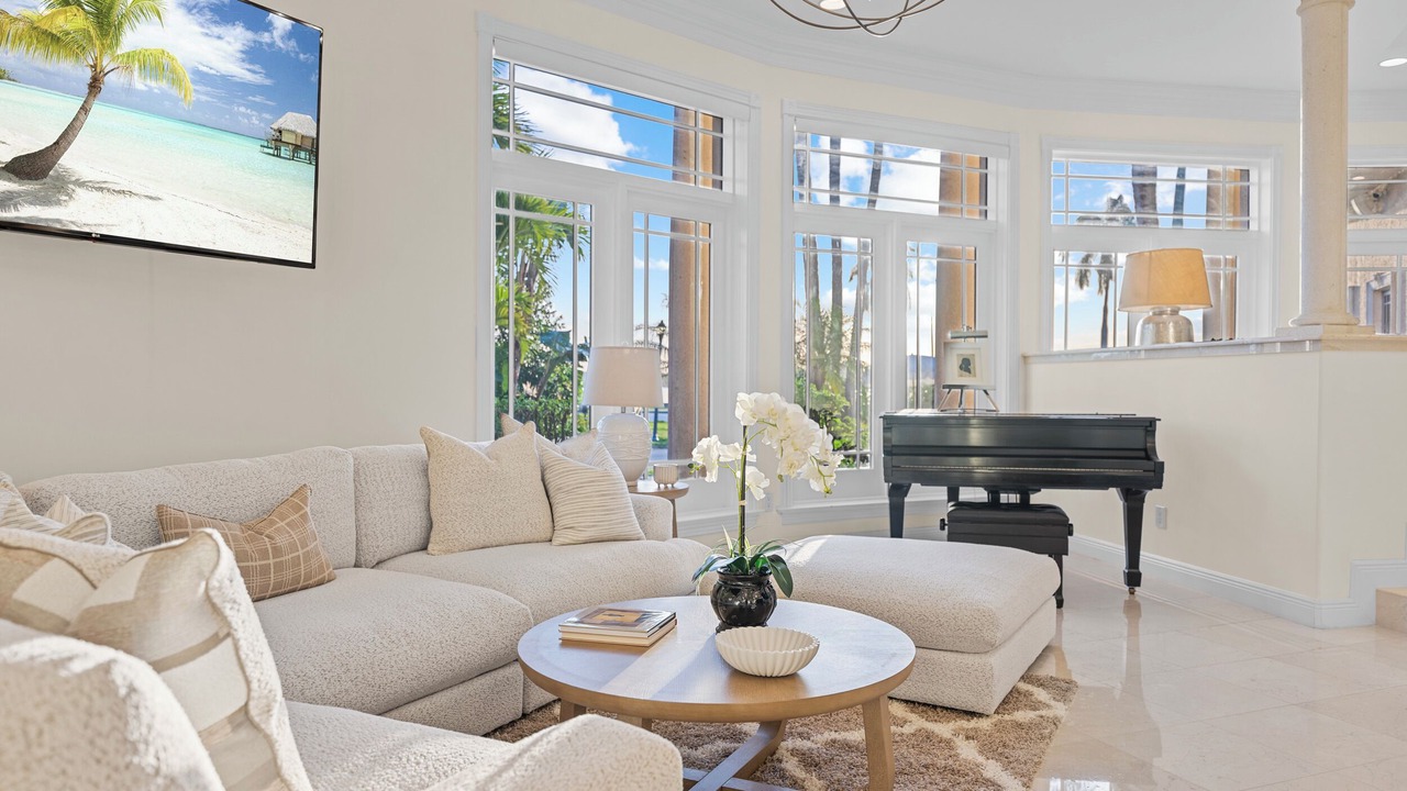 Photo of Livingroom in Palm Beach - West Palm Beach