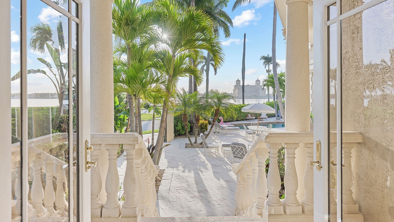 Photo of Outdoor in Palm Beach - West Palm Beach