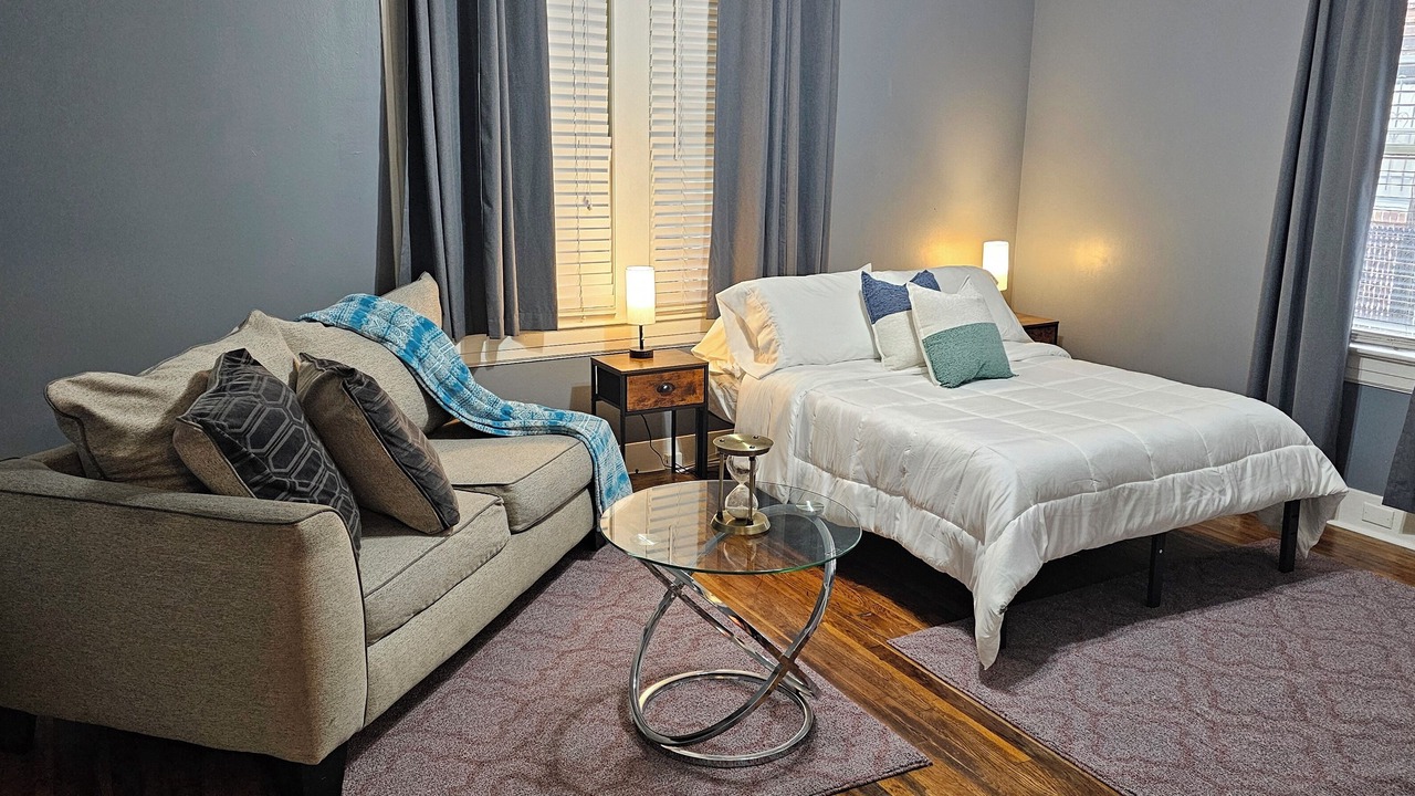 Photo of Bedroom in Riverside