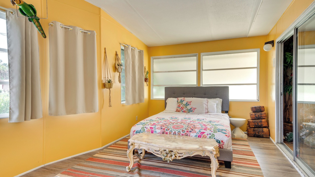 Photo of Bedroom in South Waterfront Park