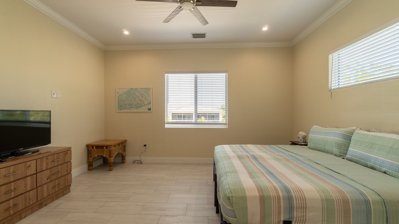 Photo of Bedroom in Breezeswept Beach Estates