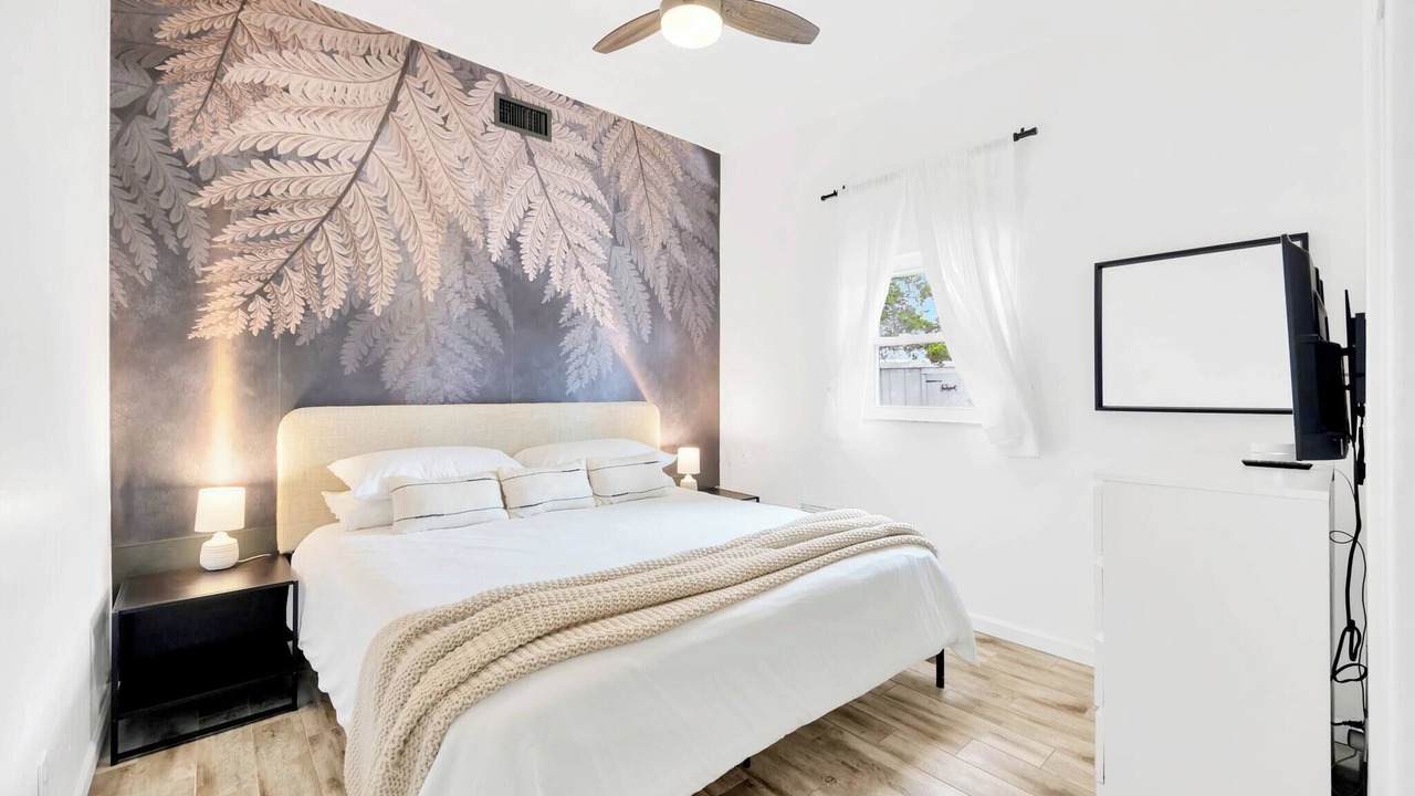 Photo of Bedroom in Madeira Beach