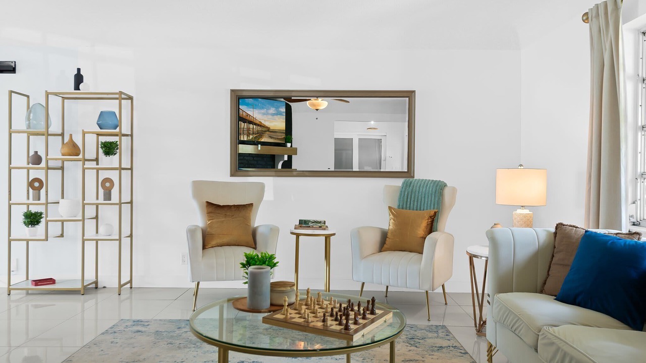 Photo of Livingroom in Coral Ridge Isles