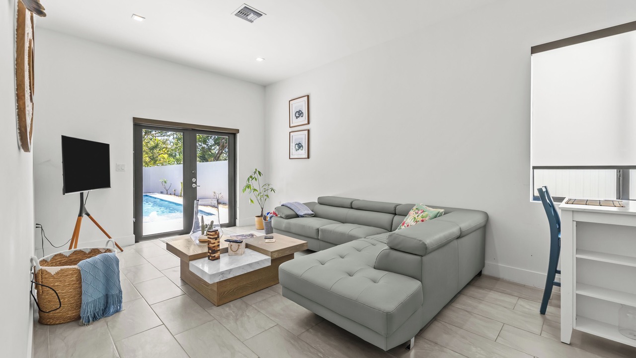 Photo of Livingroom in West Park
