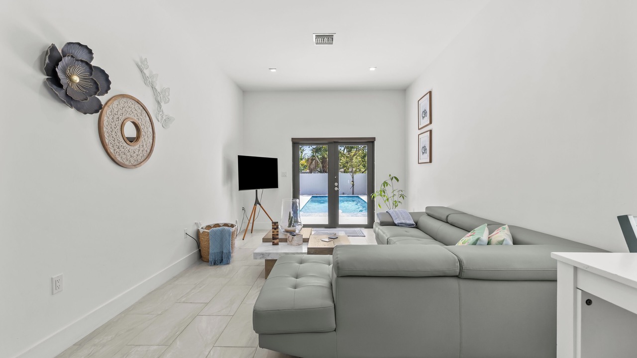 Photo of Livingroom in West Park