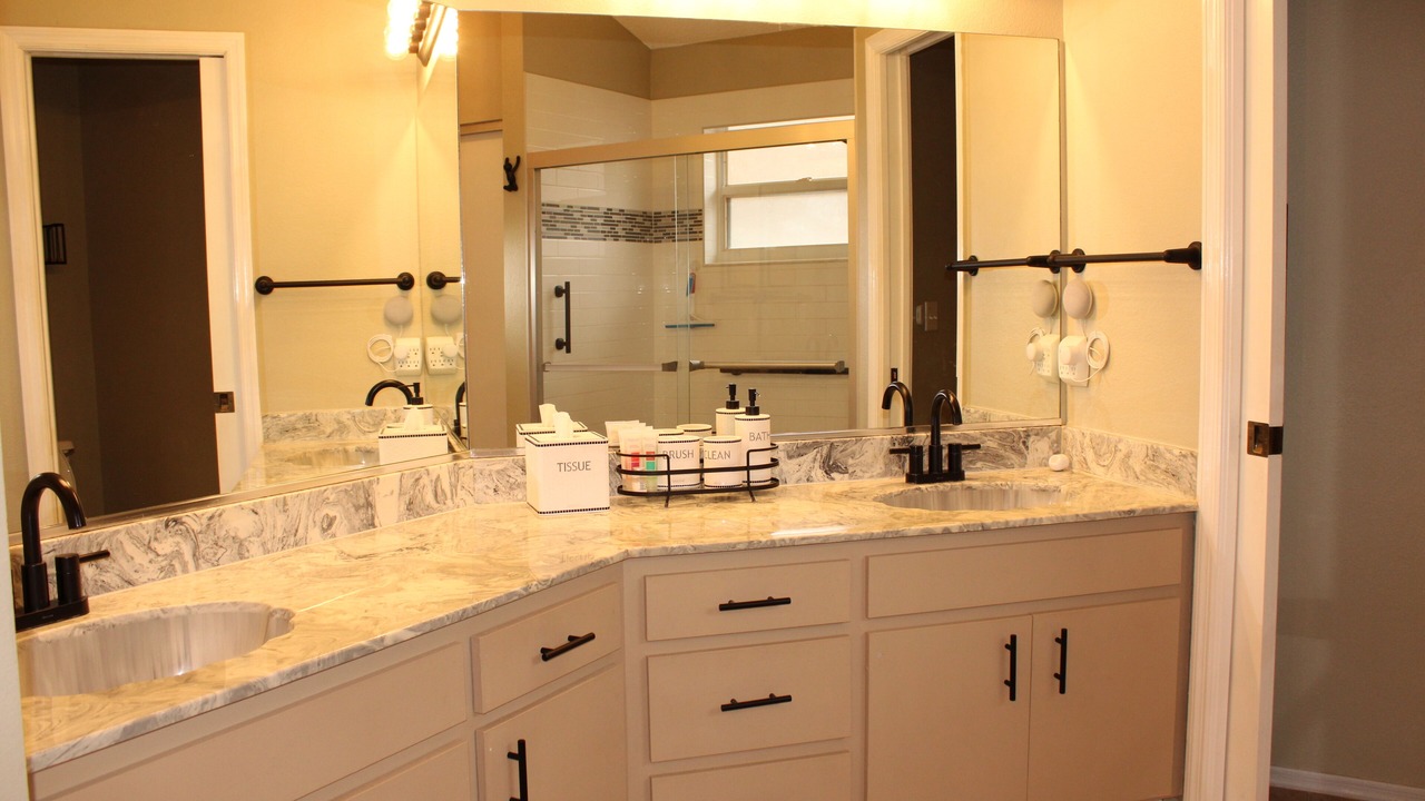Photo of Bathroom in Fruitville