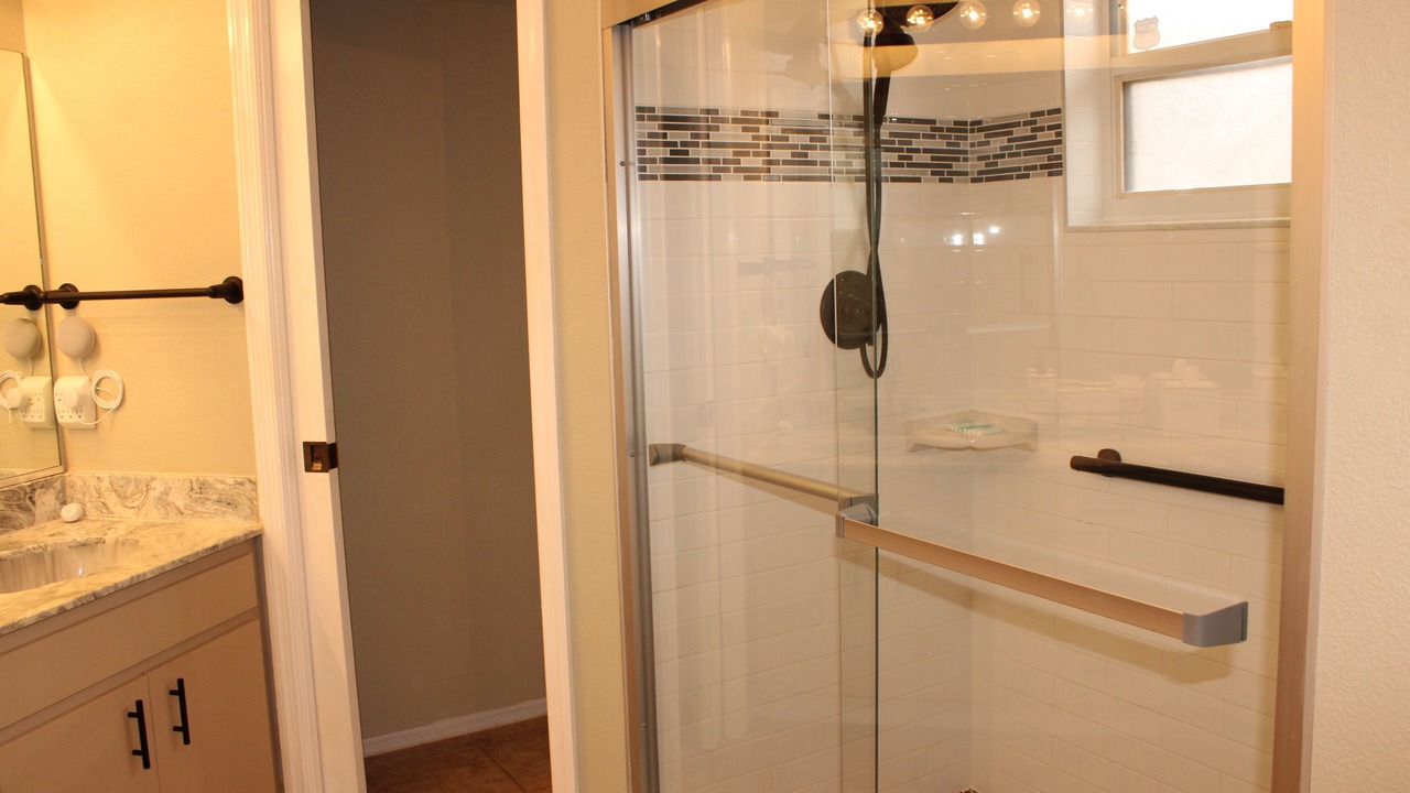 Photo of Bathroom in Fruitville