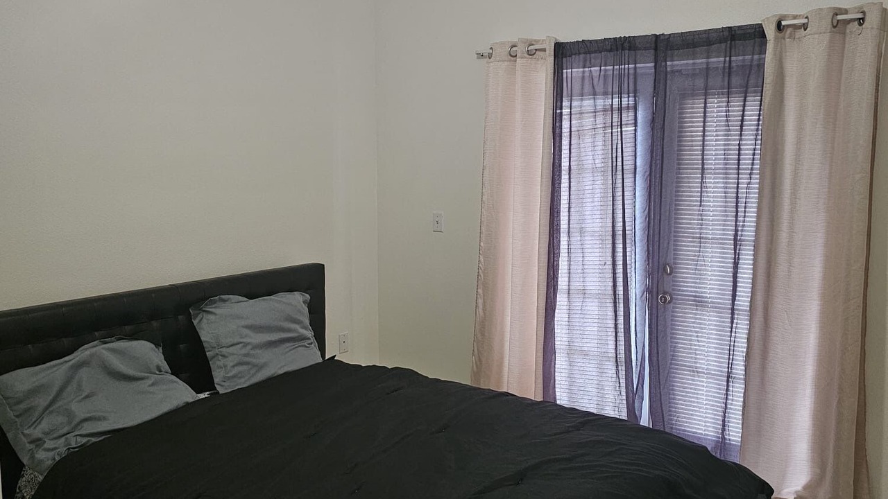 Photo of Bedroom in Lockhart