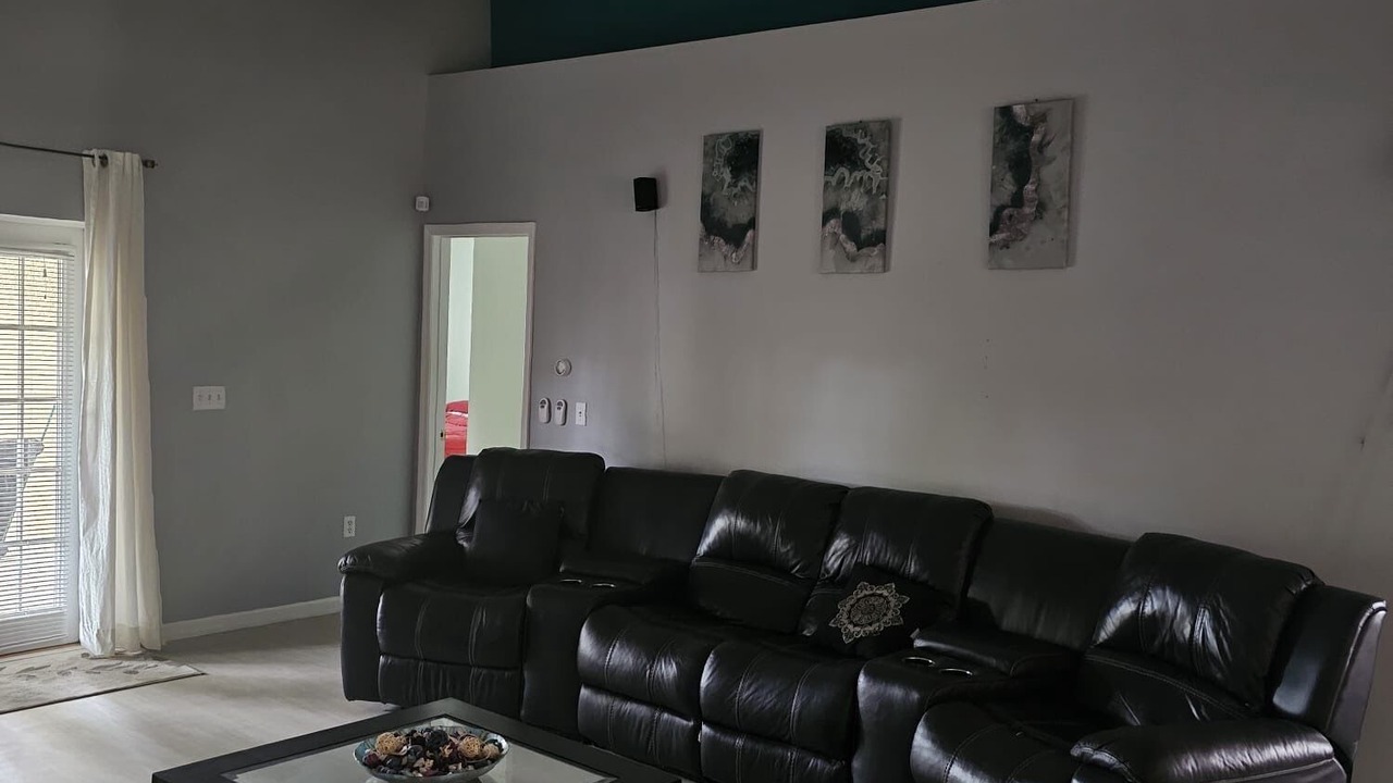 Photo of Livingroom in Lockhart