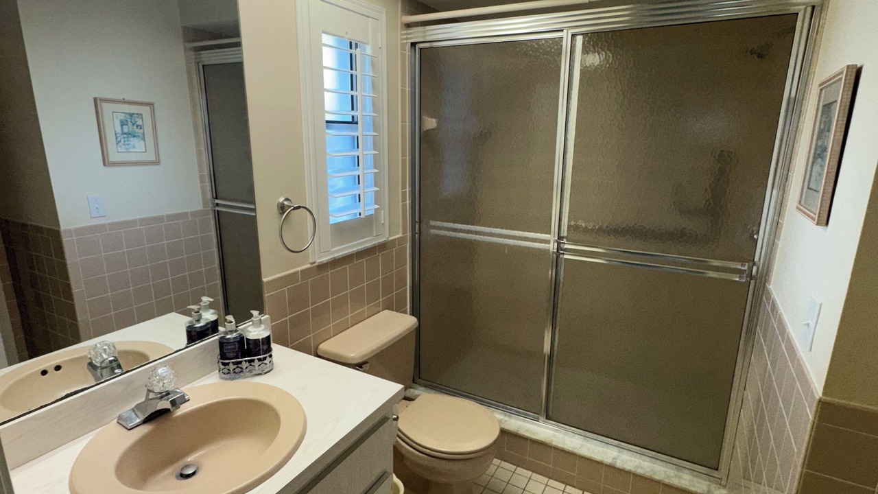 Photo of Bathroom in Pine Ridge