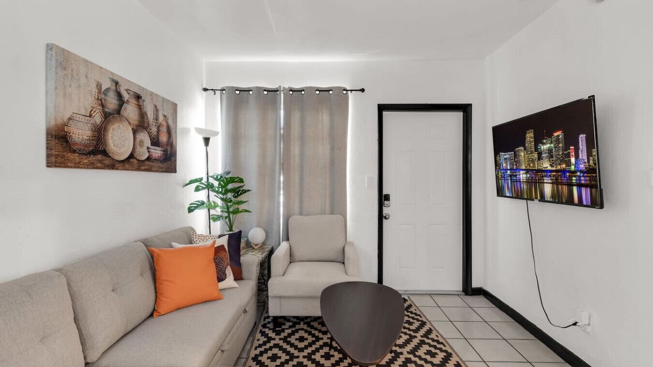 Photo of Livingroom in Dania Beach