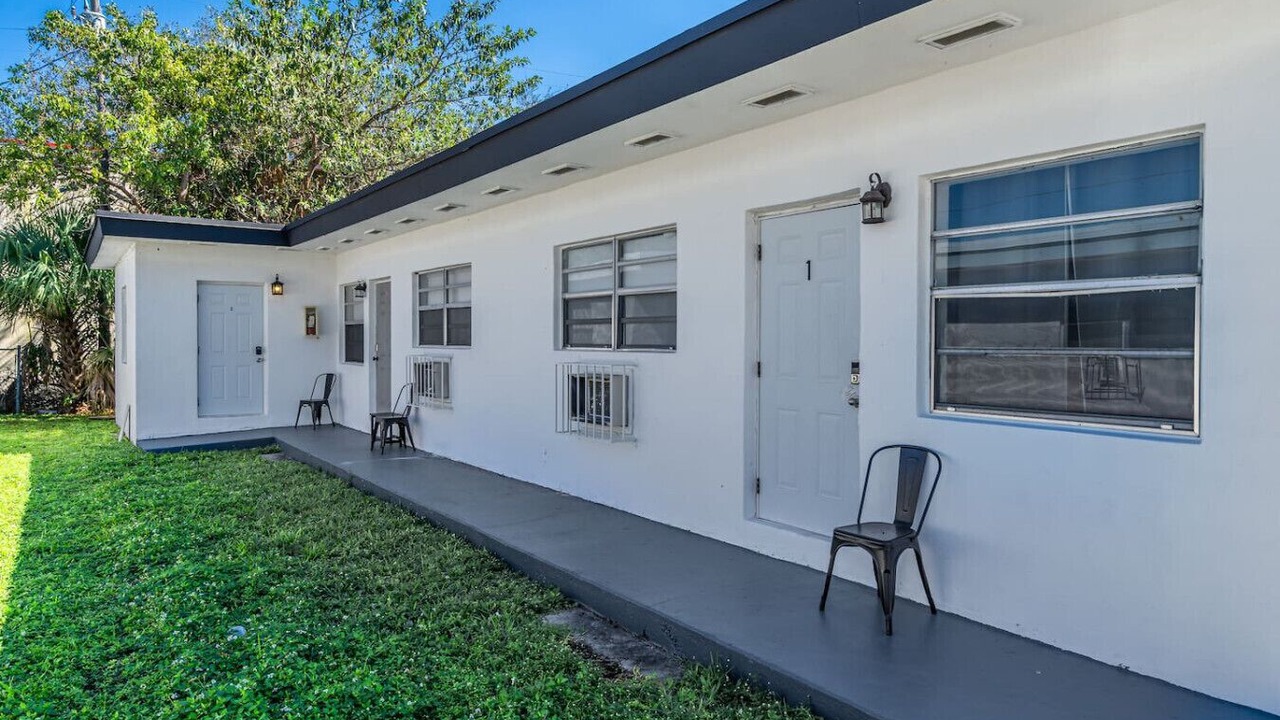 Photo of Patio Balcony in Dania Beach