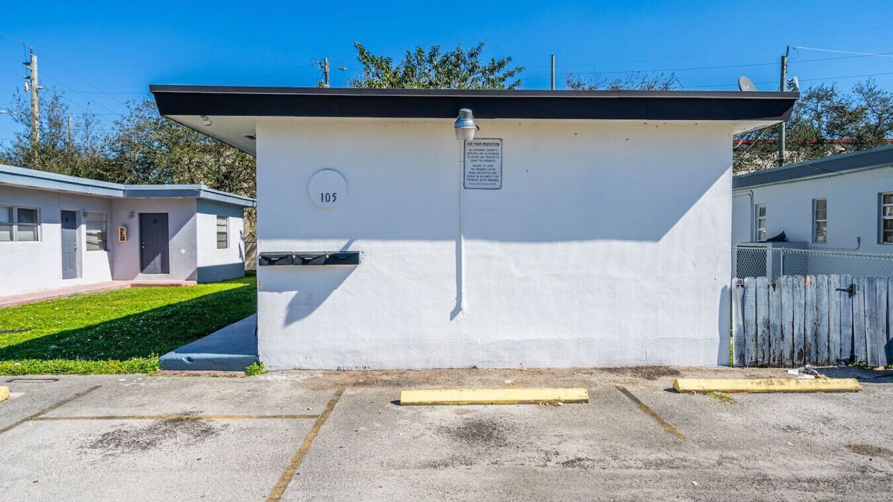 Photo of Outdoor in Dania Beach
