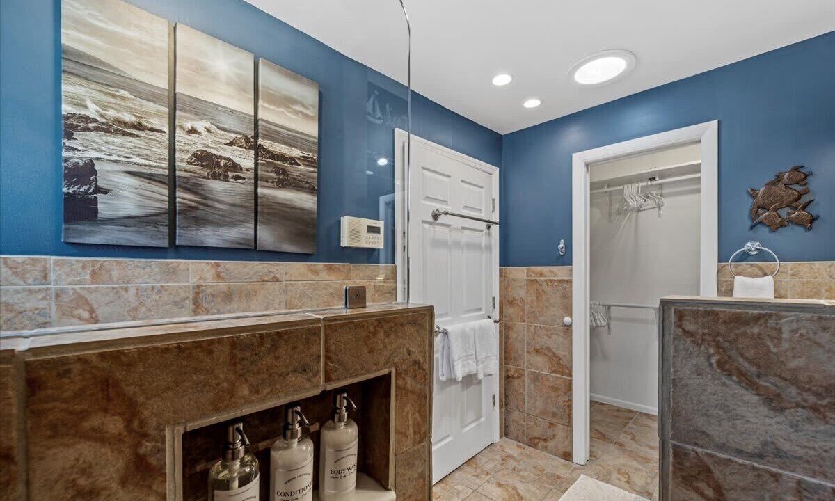 Photo of Bathroom in Palm Harbor