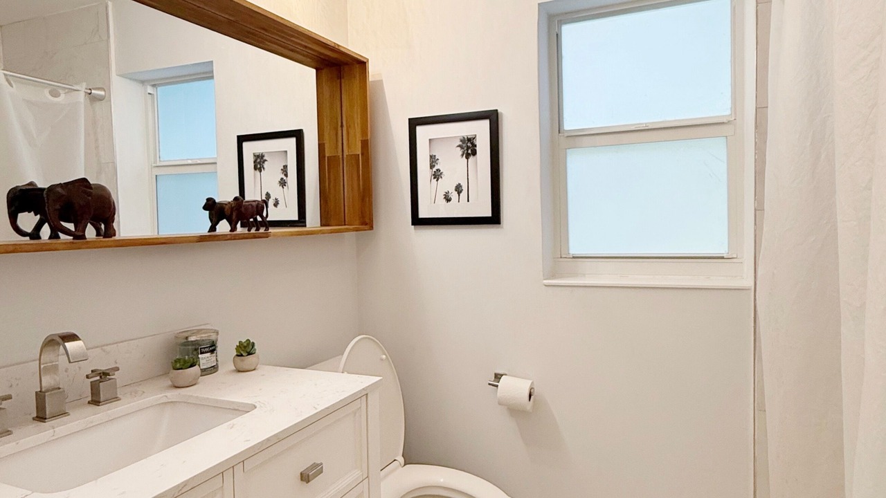 Photo of Bathroom in Lauderdale Isles