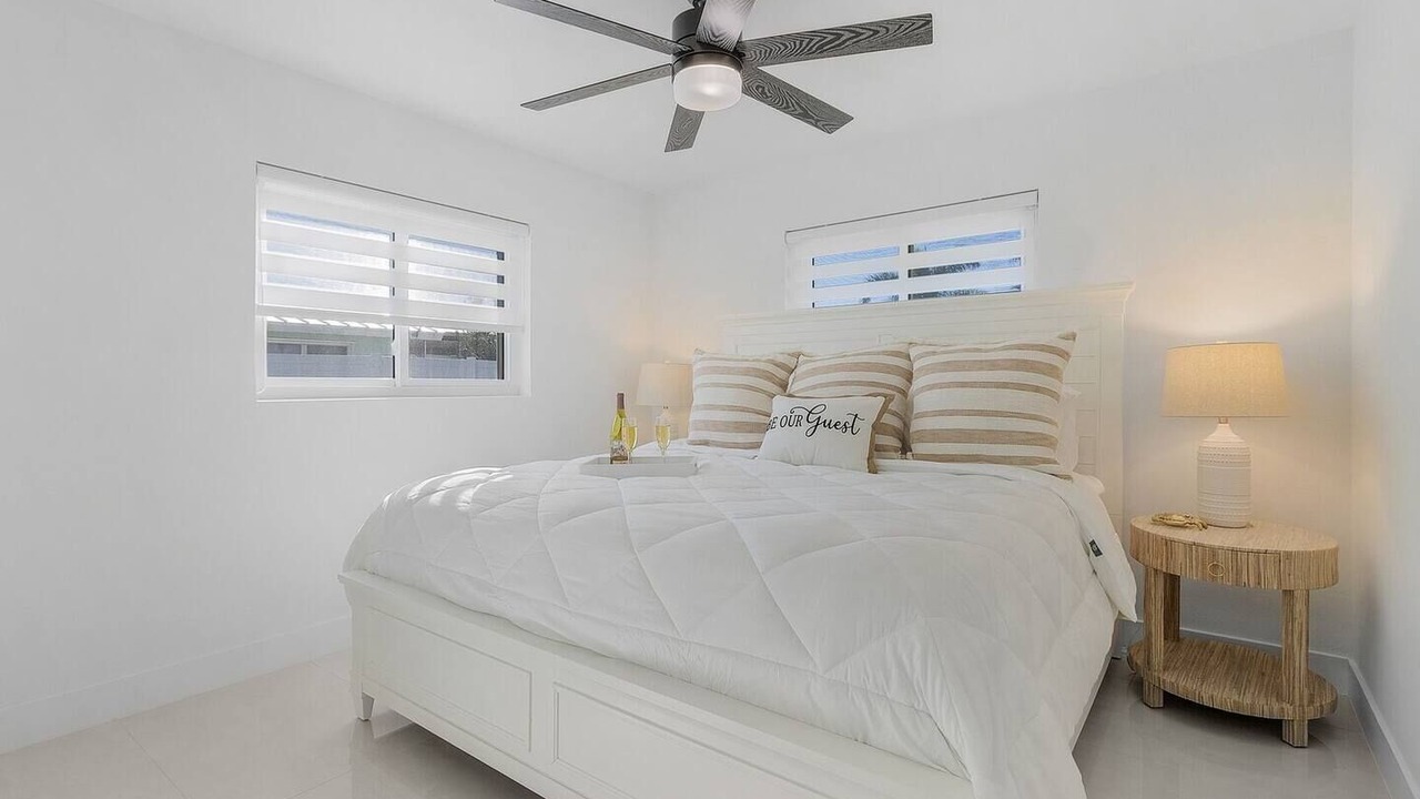 Photo of Bedroom in Yacht Club