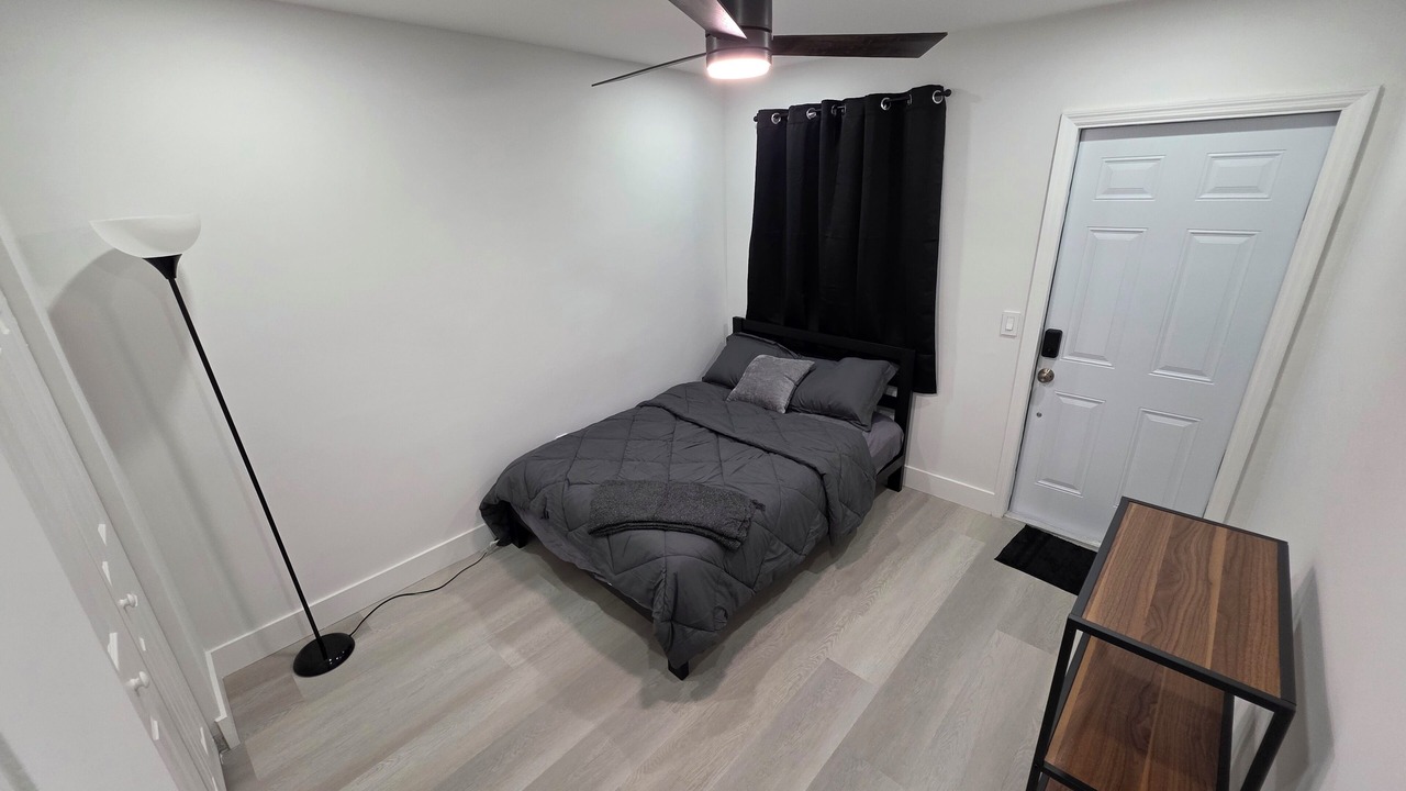Photo of Bedroom in Coral Way
