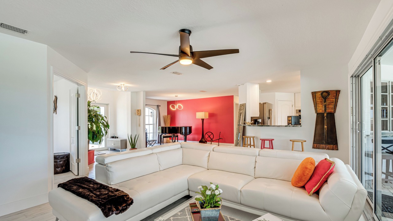 Photo of Livingroom in Astatula