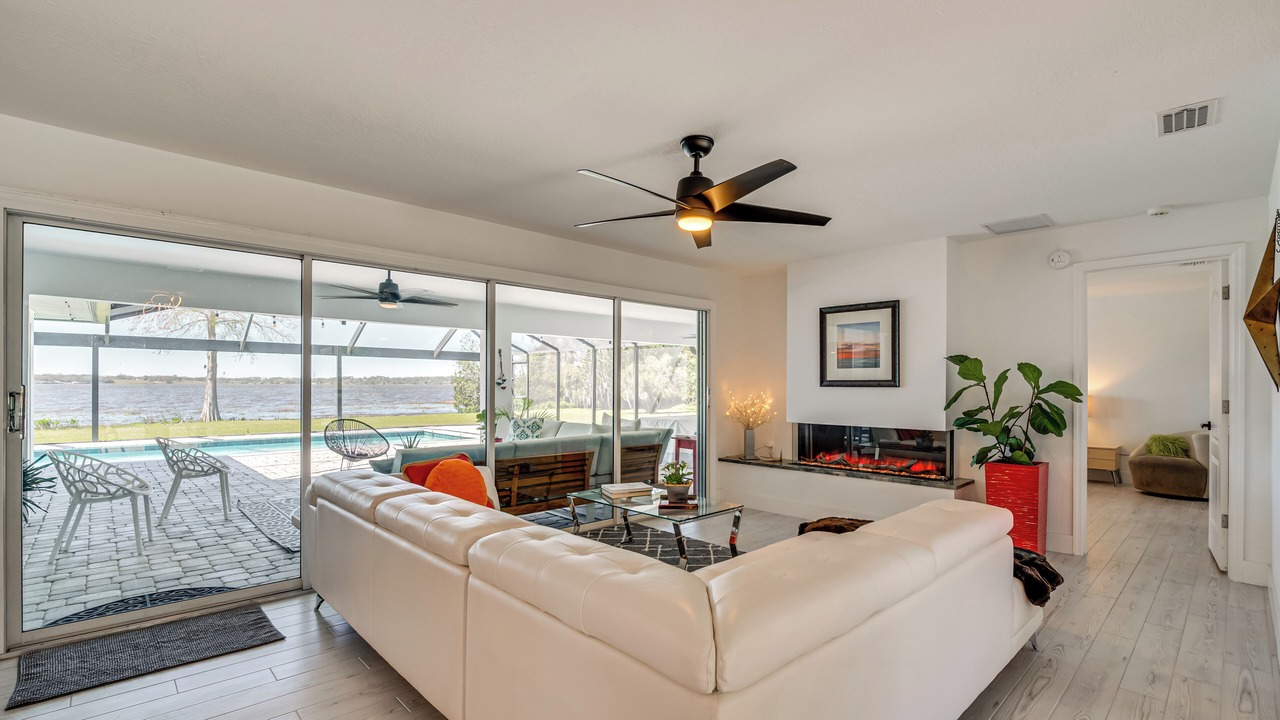 Photo of Livingroom in Astatula