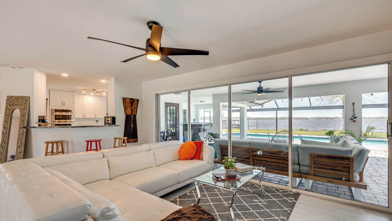 Photo of Livingroom in Astatula