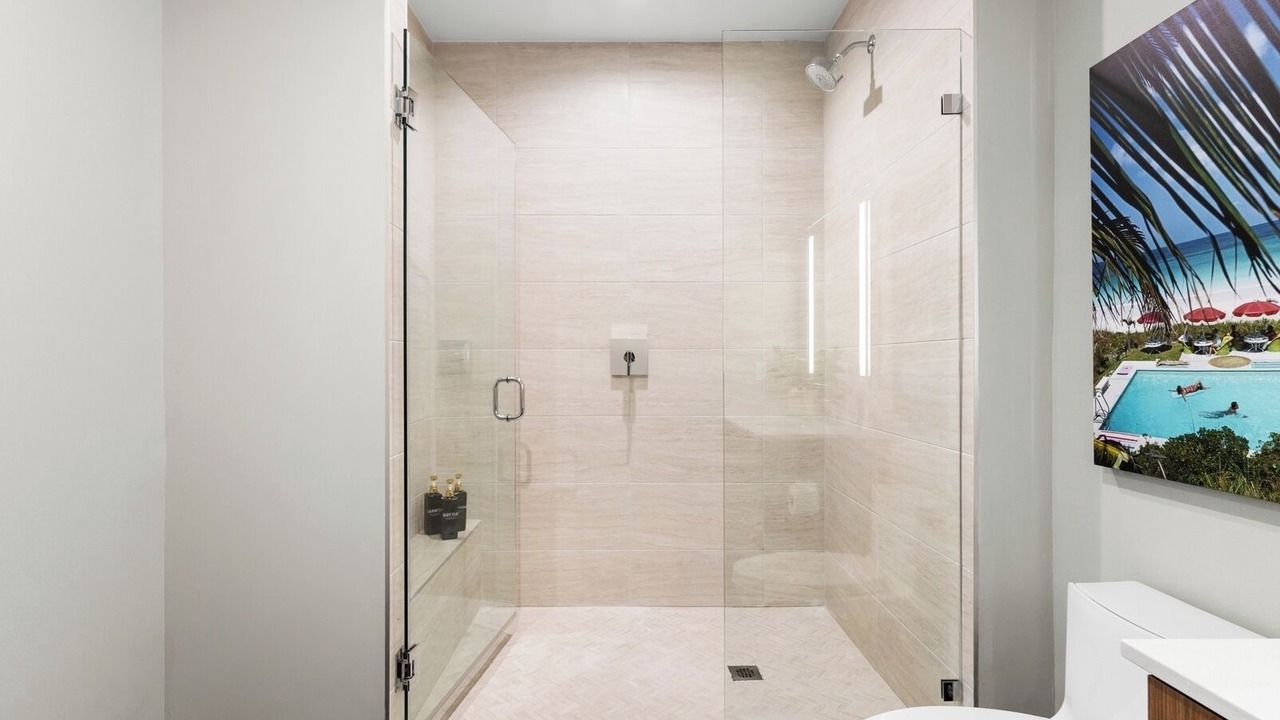 Photo of Bathroom in Flagler Village