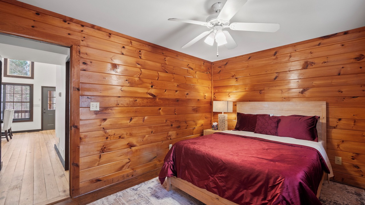 Photo of Bedroom in Flowery Branch