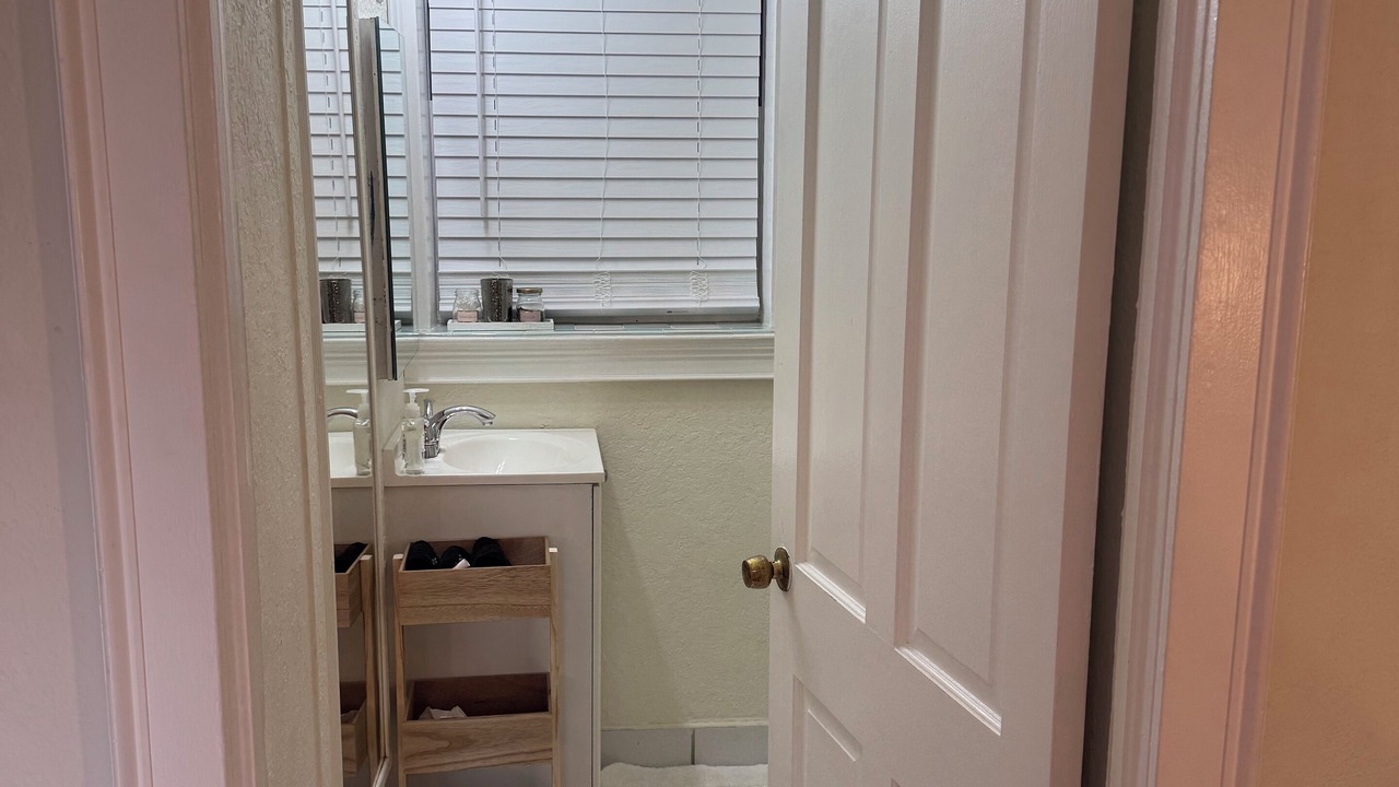Photo of Bathroom in Flamingo Parks