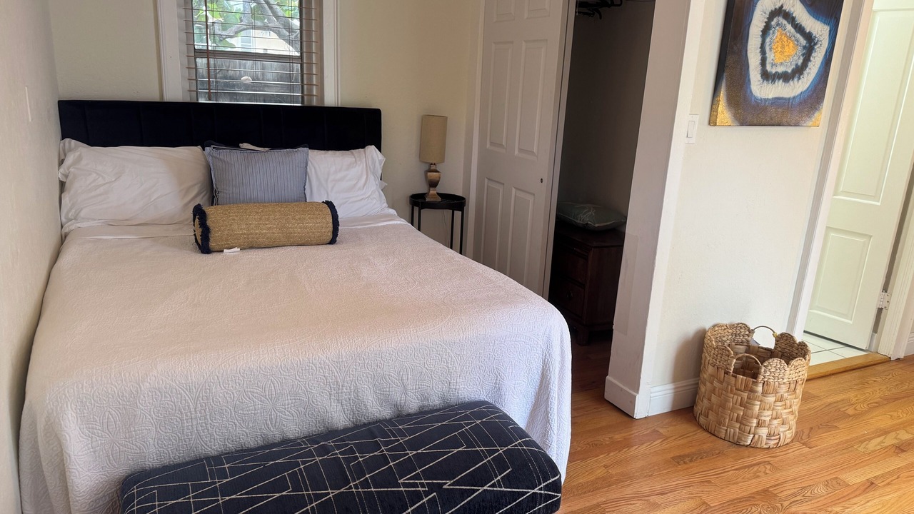 Photo of Bedroom in Flamingo Parks