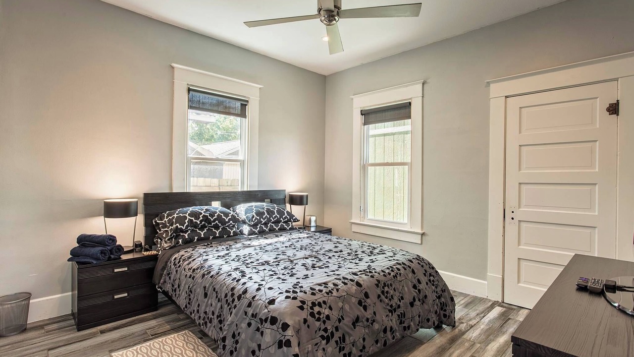Photo of Bedroom in Historic Uptown