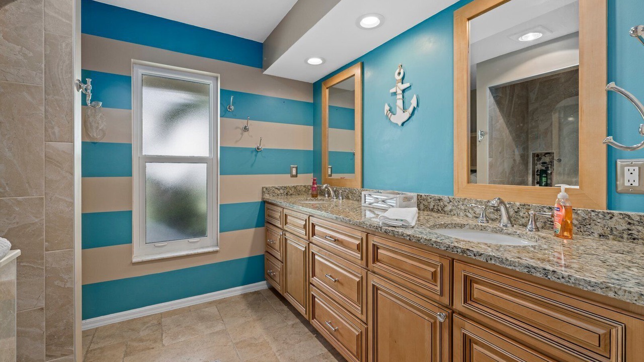 Photo of Bathroom in Plantation
