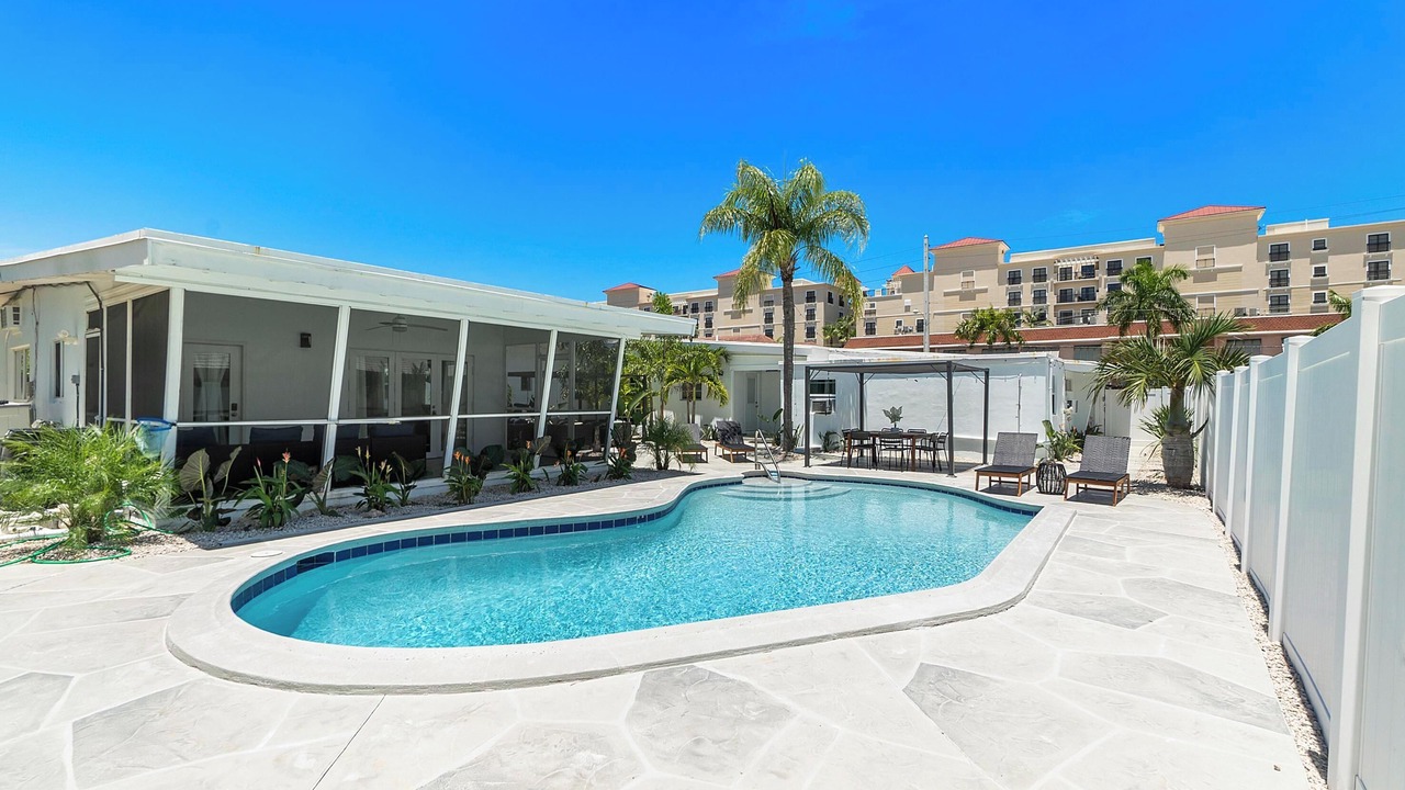 Photo of Outdoor in Dolphin Isles