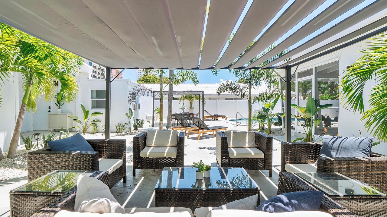 Photo of Patio Balcony in Dolphin Isles