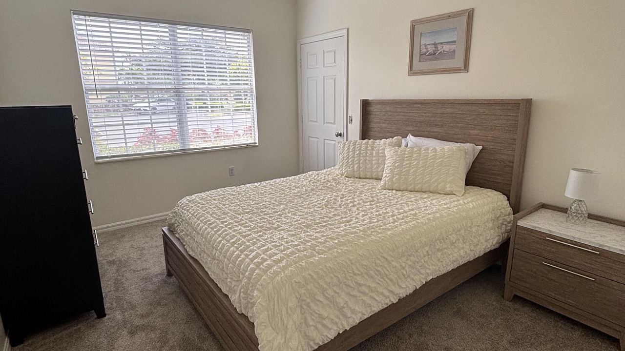 Photo of Bedroom in Beachwalk Isles