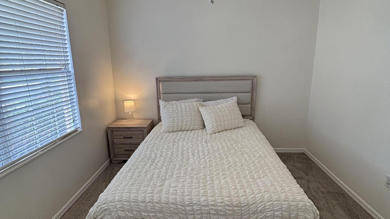 Photo of Bedroom in Beachwalk Isles
