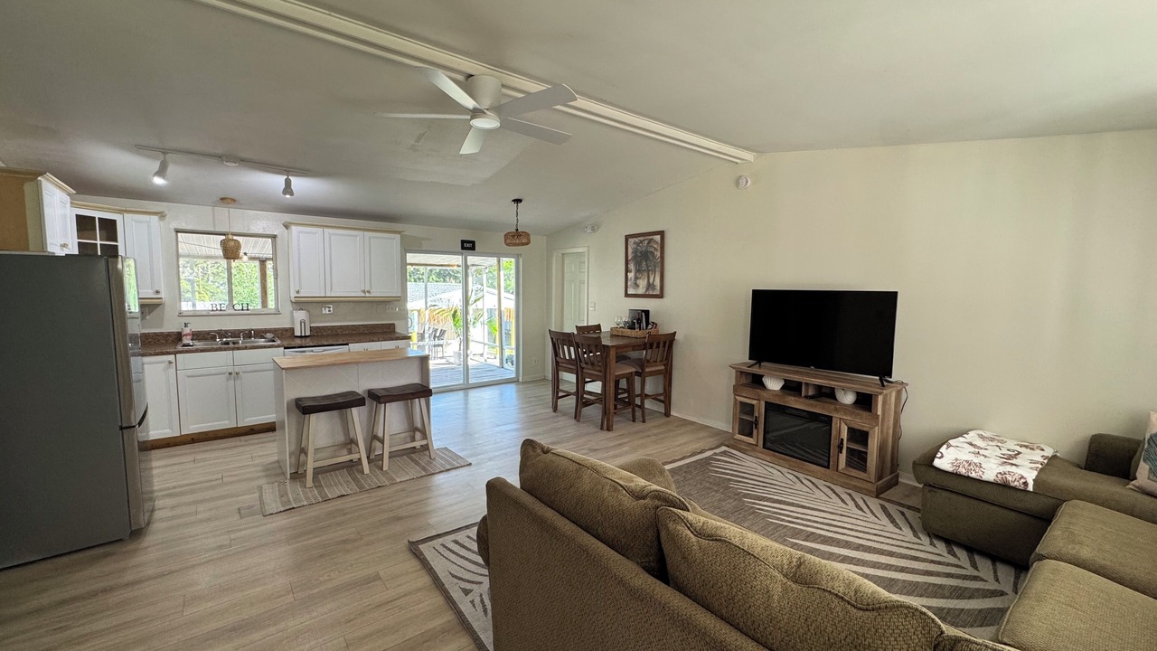 Photo of Livingroom in Sebastian Highlands
