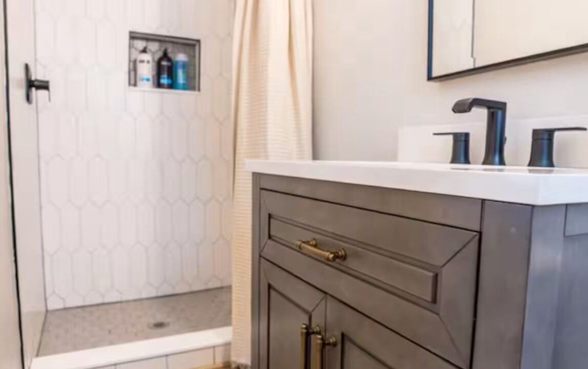 Photo of Bathroom in Lakewood