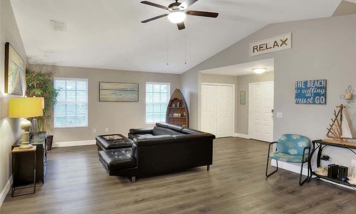Photo of Livingroom in Sea Colony