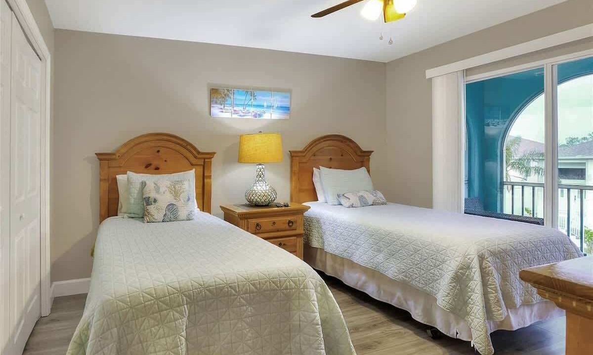 Photo of Bedroom in Sea Colony