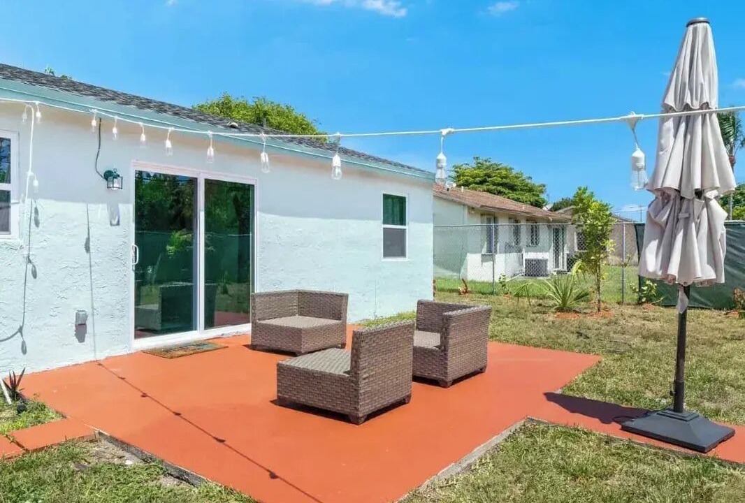 Photo of Patio Balcony in Riviera Beach