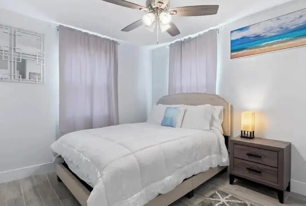 Photo of Bedroom in Riviera Beach