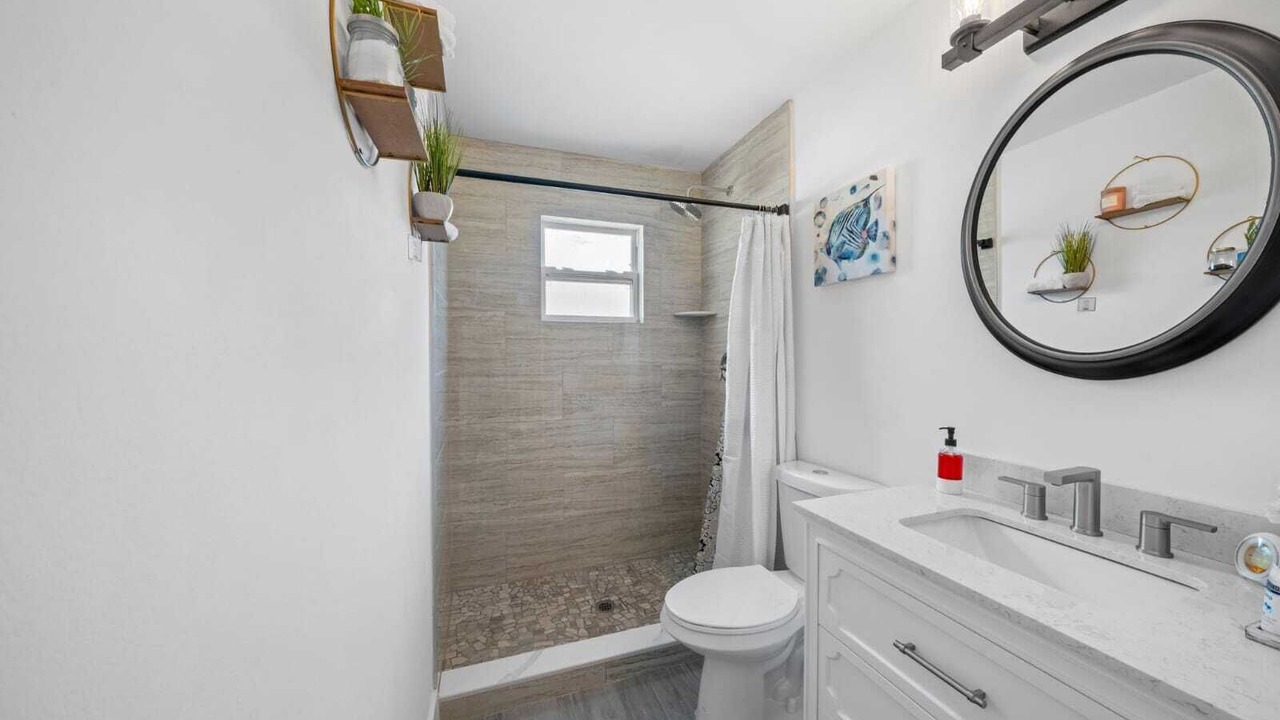 Photo of Bathroom in Riviera Beach