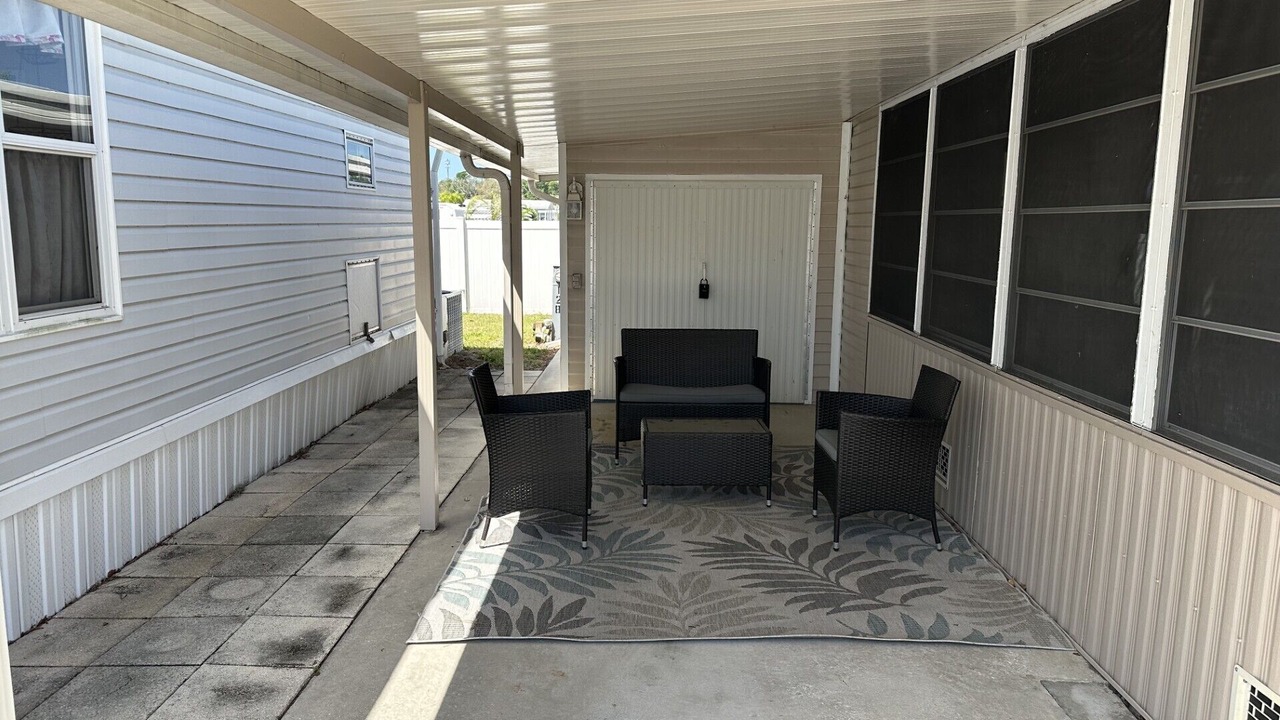 Photo of Patio Balcony in Zephyrhills South