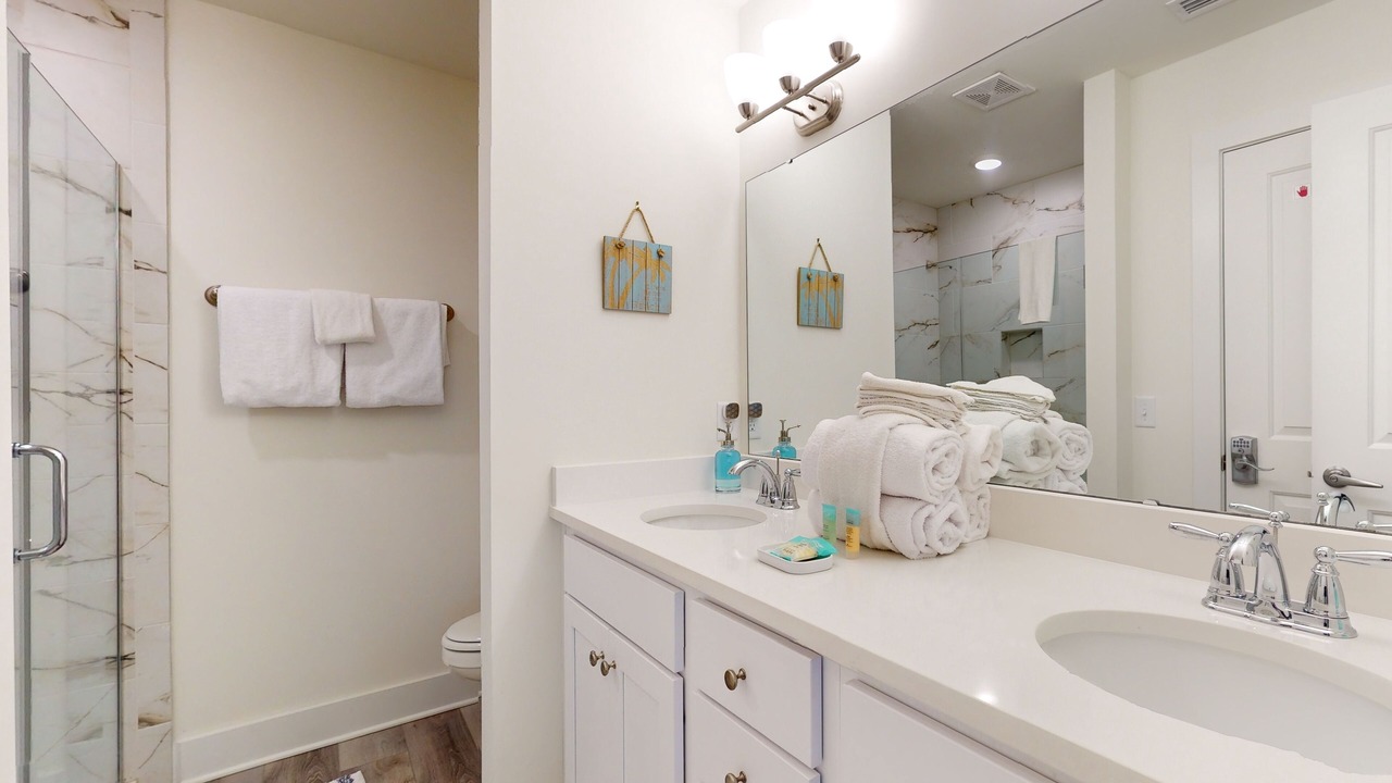 Photo of Bathroom in Innerarity Townhomes