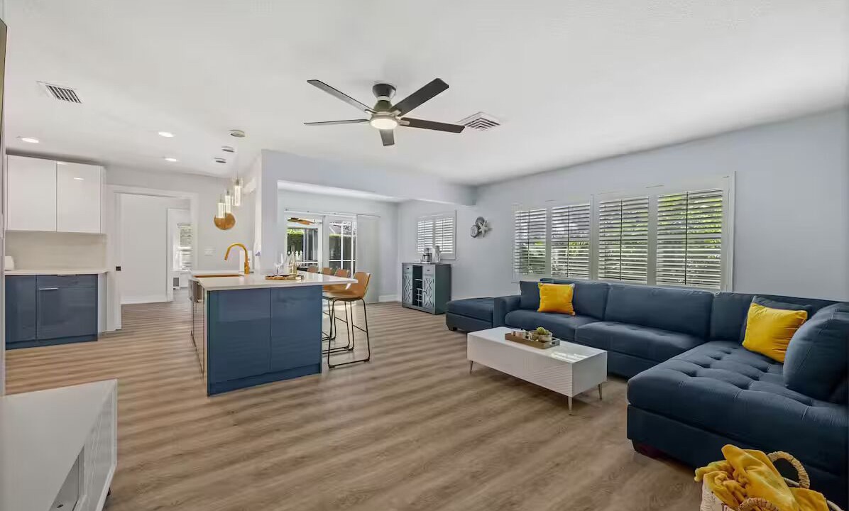 Photo of Livingroom in Laurel