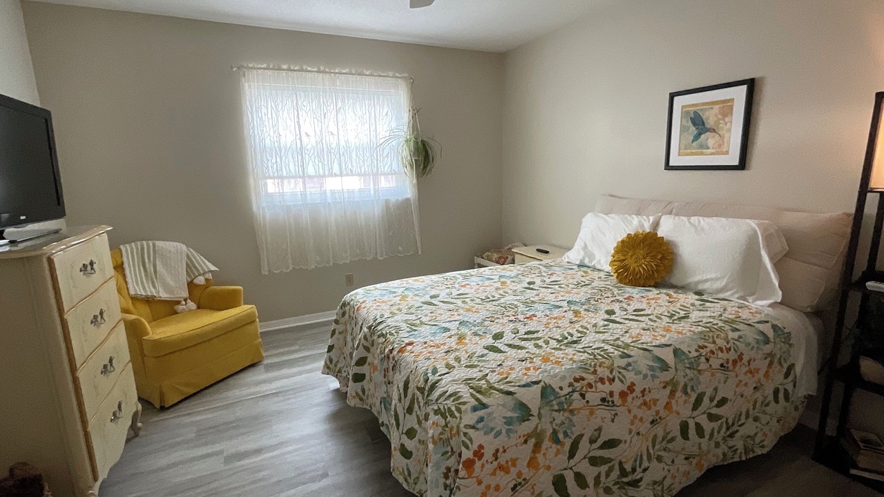 Photo of Bedroom in Floral City