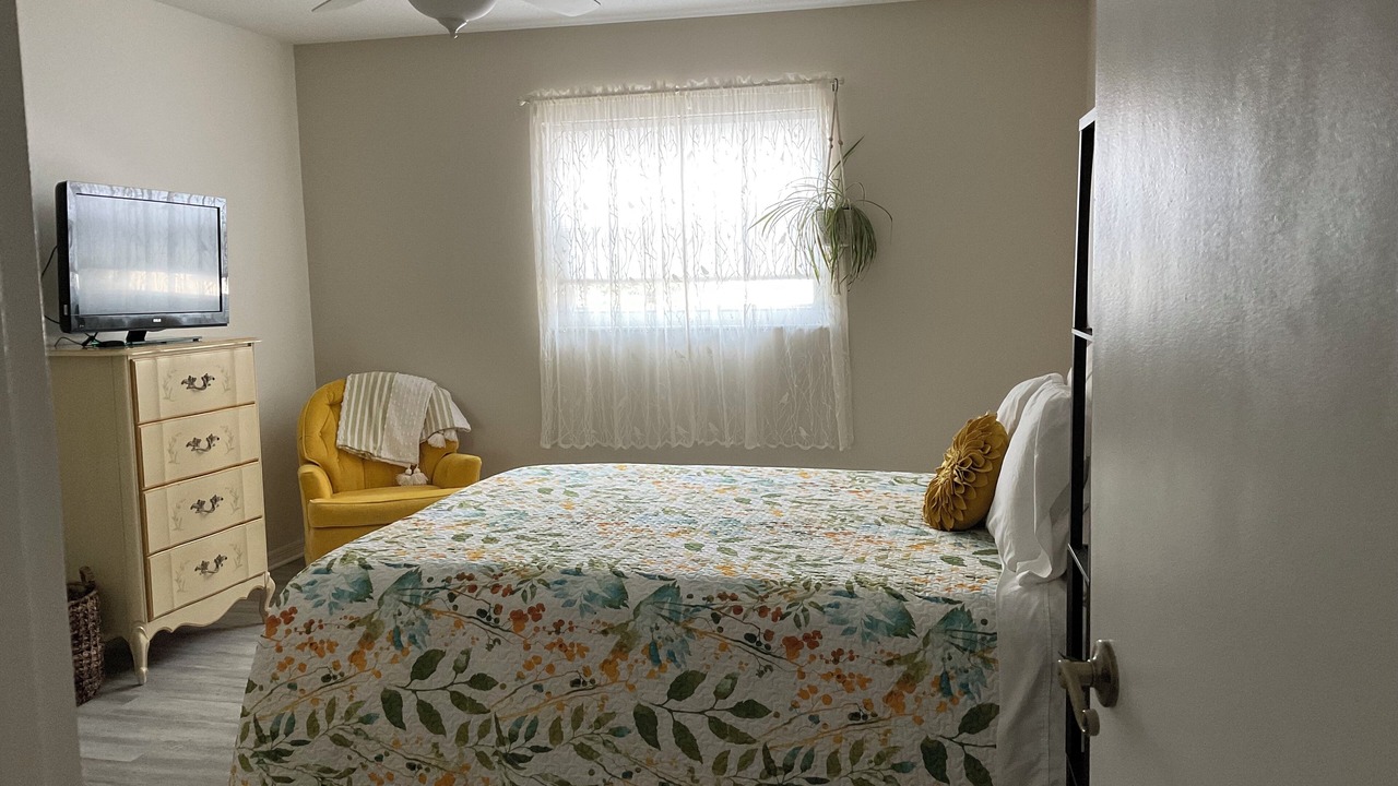 Photo of Bedroom in Floral City
