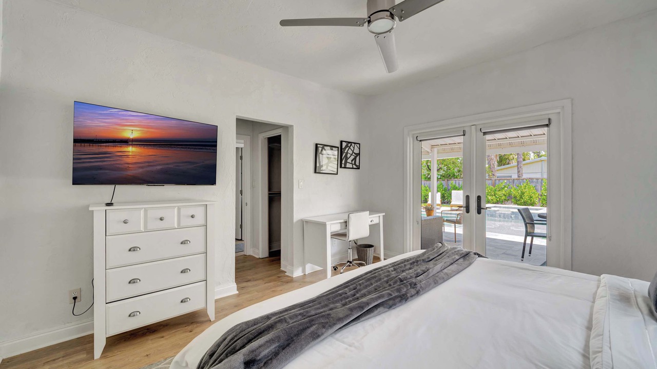 Photo of Bedroom in Arlington Park