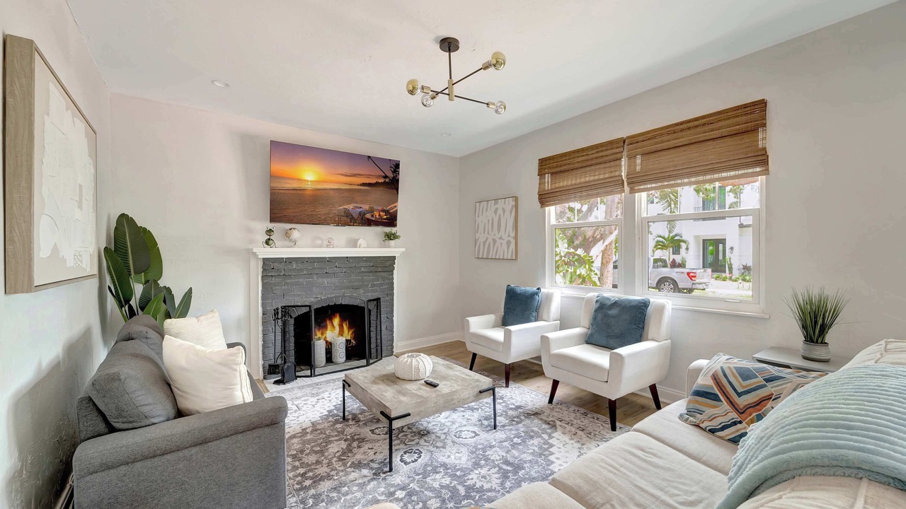Photo of Livingroom in Arlington Park
