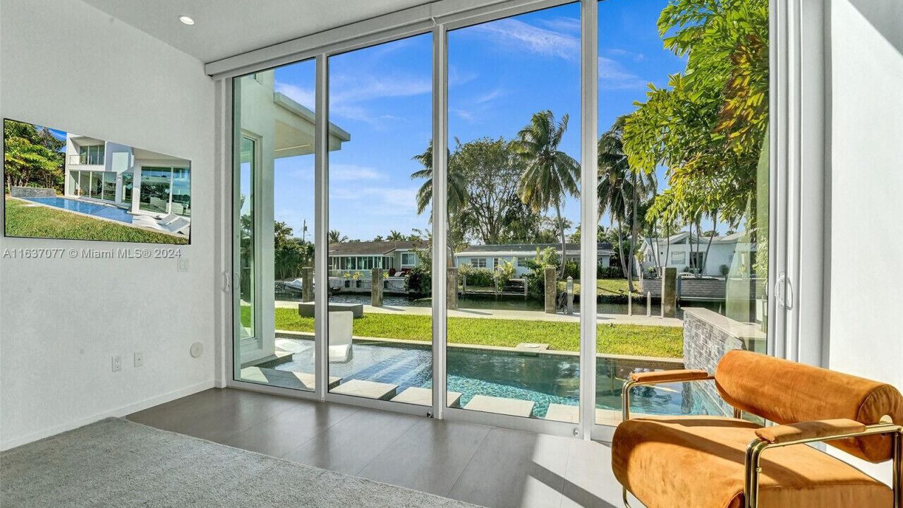 Photo of Others in Poinsettia Heights